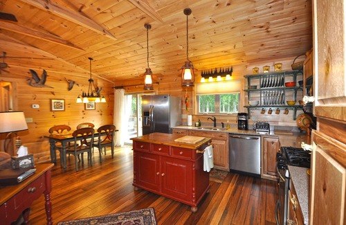 Hot Springs Cabin | Romantic Getaway at MoonDance River Cabin with Hot Tub