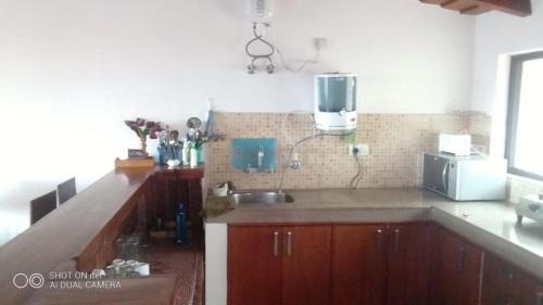 Mukteshwar House | Discover Moondrift Cottage: Pet & Child Friendly Retreat