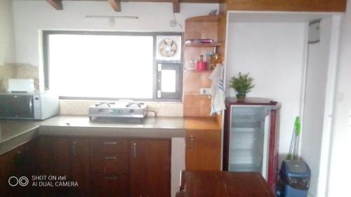 Mukteshwar House | Discover Moondrift Cottage: Pet & Child Friendly Retreat