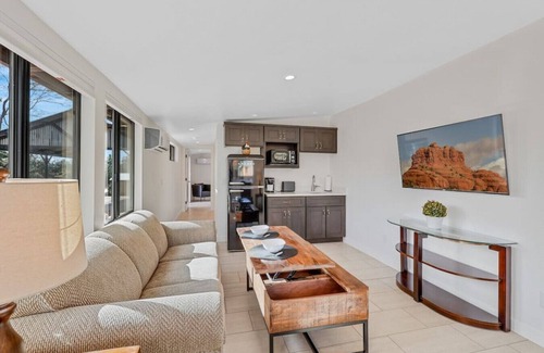 Sedona Villa | Unforgettable Moongazer’s Inn with Red Rock Views!
