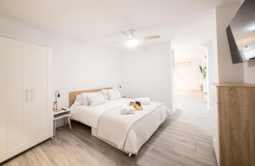 Sant Blai Apartment | Moonkey - Mediterranean Apartment with Hot Tub & Natural Light