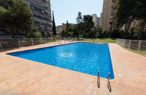 Rincon de Loix Condo | Relaxing Moonkey Apartment in Paris with Pool & Parking