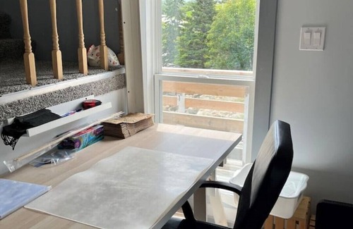 Northwest Cove Cottage | Cozy Moonlight Cottage: Pet-Friendly Stay with Breakfast