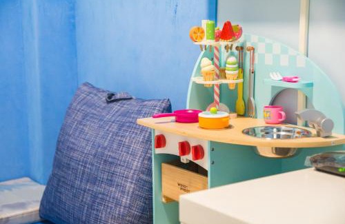 Xincheng House | Exceptional Moonlight Fengqing Homestay for Families