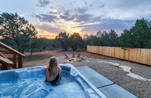Orderville House | Discover Moonlight Lodge: Cozy Retreat near Zion & Bryce