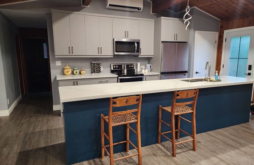 Kawartha Lakes Cottage | Scenic Moonlight Retreat with Ocean View & Family-Friendly Perks