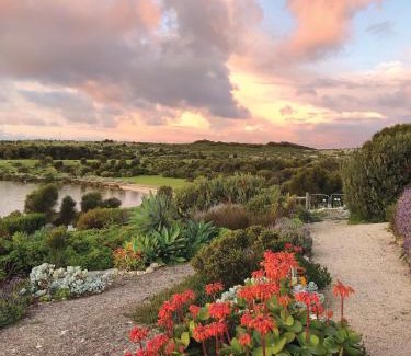 Pelican Lagoon House | Moonrise Cove