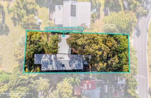 Point Lookout House | Pet-Friendly Moonshine Beach Shack - Rated 9.5/10!