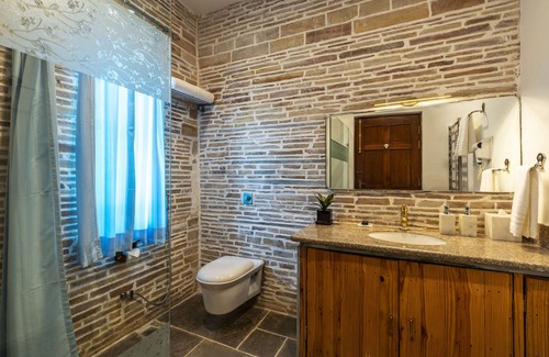 Bhopal Hotel | Discover Moonstone, Bhopal: Amã Stays & Trails Awaits