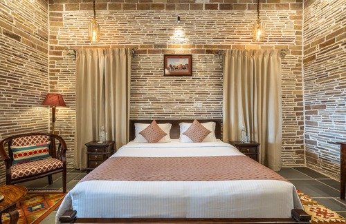 Bhopal Hotel | Discover Moonstone, Bhopal: Amã Stays & Trails Awaits