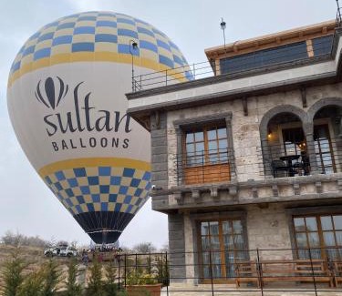 Uchisar Hotel | Explore Moonstone in Cappadocia: 10/10 Rated & Family-Friendly