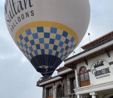 Uchisar Hotel | Explore Moonstone in Cappadocia: 10/10 Rated & Family-Friendly