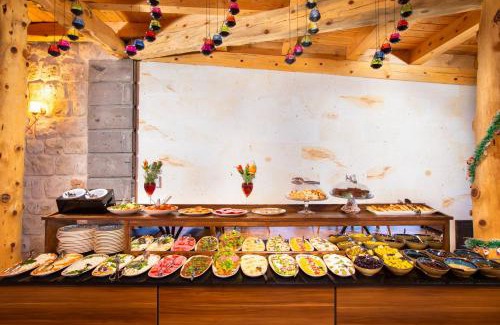 Uchisar Hotel | Explore Moonstone in Cappadocia: 10/10 Rated & Family-Friendly