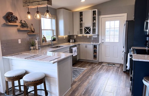 Grand Isle House | Beachfront Retreat at Moonstruck Crab - Rated 9.8/10