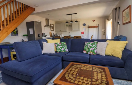 Nun Monkton Cottage | MOOR END, family friendly, character holiday cottage in Moor Monkton