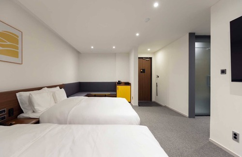Mokpo Hotel | Moor Hotel by Aank Mokpo