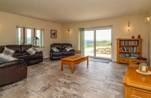 Barkisland House | Experience Moorbottom Stables: 4-Star Guest Rated Stay