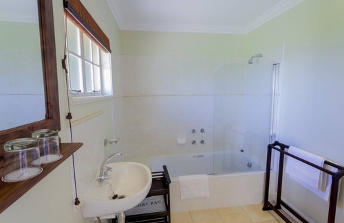 Himeville Hotel | Discover Moorcroft Manor Boutique Country Hotel Today!