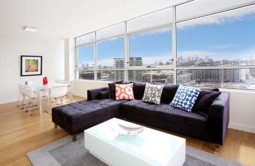 Zetland Apartment | Stylish Zetland Apartment with Views and Hot Tub Access