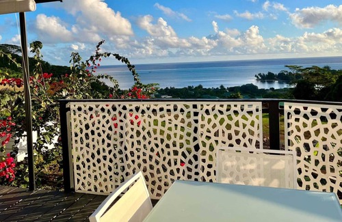 Moorea-Maiao Ski Chalet | MOOREA - Te Oaoa Home Sea View