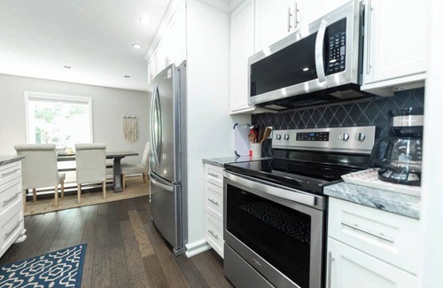 Bloomington House | Modern Retreat with Game Room by IU - Rated 10/10!