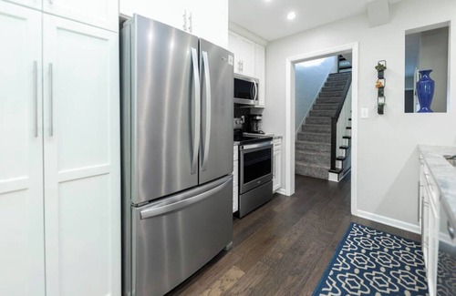 Bloomington House | Modern Retreat with Game Room by IU - Rated 10/10!
