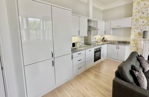 Acomb Apartment | Moorgate View: Family-Friendly Stay with Free Parking
