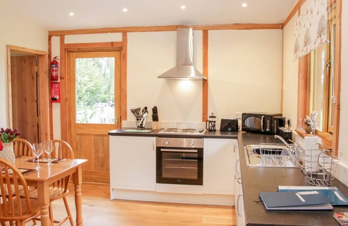 Felton Cottage | Family-Friendly Moorhen Lodge with Hot Tub in Kinnerley