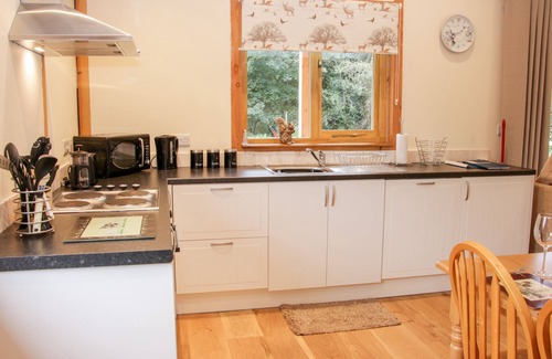 Felton Cottage | Family-Friendly Moorhen Lodge with Hot Tub in Kinnerley