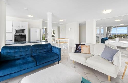 Surfers Paradise Apartment | Relax at Moorings On Cavill in Surfers Paradise