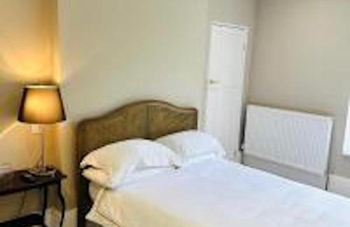 Liskeard Bed & Breakfast | Top-Rated Family Haven: Moorswater Lodge Awaits You