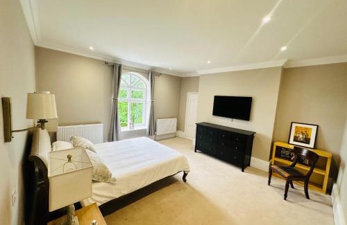 Liskeard Bed & Breakfast | Top-Rated Family Haven: Moorswater Lodge Awaits You