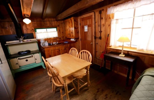 Clark Cabin | Guest Rated 10/10: Moose Cabin by Steamboat Lake