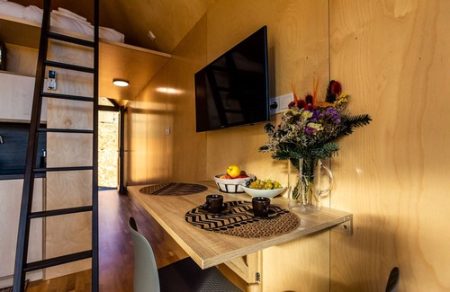 Hosszuheteny Ski Chalet | Moose Cabin: Panoramic Views and Family-Friendly Amenities