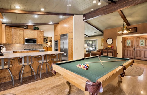 Winter Park Cabin | Discover Moose Manor #2012: Pet-Friendly Retreat with Pool