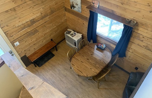 North Pole Cabin | Pet-Friendly Moose Tracks Cabin - Guest Rated 9.8 in Alaska