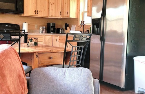 Nelsonville Cabin | Cozy Moose Tracks Cabin with Hot Tub & Family Amenities