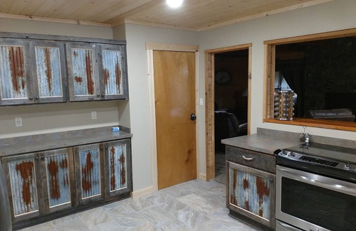 Island Park House | Moose View Lodge: Scenic 3-Bedroom Cabin with Hot Tub