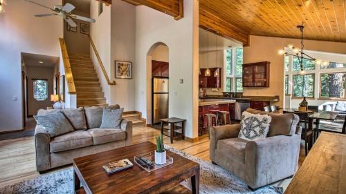 Truckee House | Cozy Moosetrack Cabin in Tahoe Donner with Hot Tub