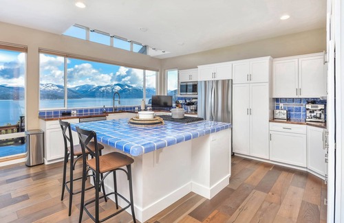 Sandpoint Ski Chalet | Discover a Custom Lake House with Private Island Retreat