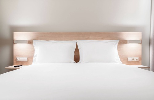 Olivais Hotel | Discover Moov Hotel Lisboa Oriente: Exceptional Guest Rated Stay
