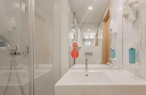 Senhora da Hora Hotel | Discover Moov Hotel Porto Norte: Top Rated & Accessible Stay
