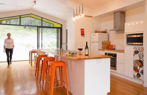 Coles Bay House | MOPOKES, 41 Bradley Drive