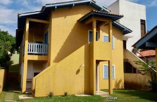 Gamboa Apartment | Discover Morada Bromélias: Family-Friendly Beach Retreat