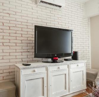 Centro Apartment | Discover Morada da Praça: 4-Star Family-Friendly Retreat