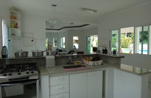 Morada da Praia House | Family-Friendly Morada da Praia: Steps from the Beach