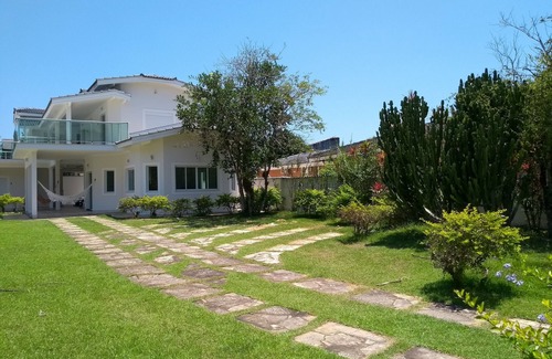 Morada da Praia House | Family-Friendly Morada da Praia: Steps from the Beach