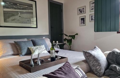 Lavras Novas Apartment | Discover Morada do Chabeco: Pet & Child-Friendly Retreat