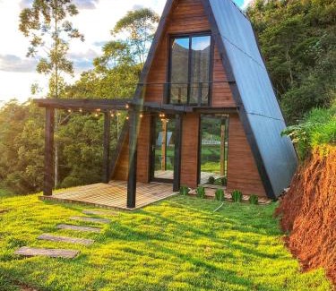 Praia Grande Ski Chalet | Discover Morada do Corujão - Pet-Friendly Getaway