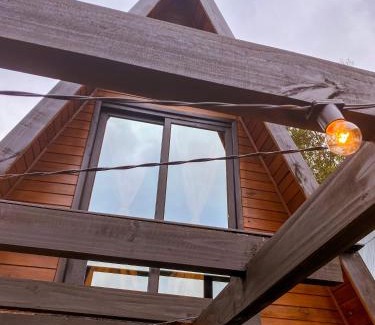 Praia Grande Ski Chalet | Discover Morada do Corujão - Pet-Friendly Getaway